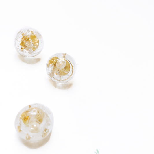 Earring With White Pearl, Gold Stones and Dry Flower. Pearl Earring by Hikaru Pearl