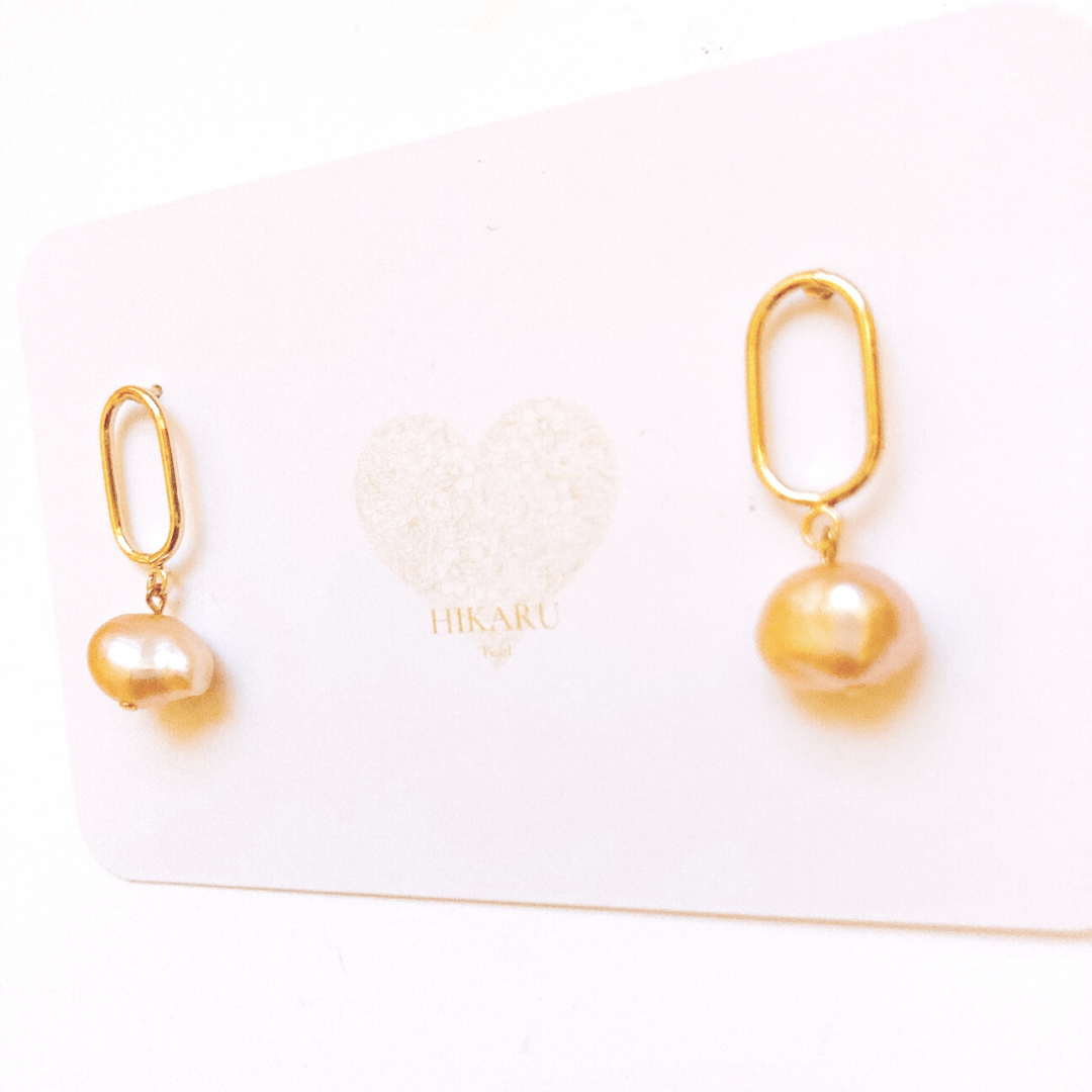 Small long Hoop Earring with pink freshwater pearl by Hikaru Pearl