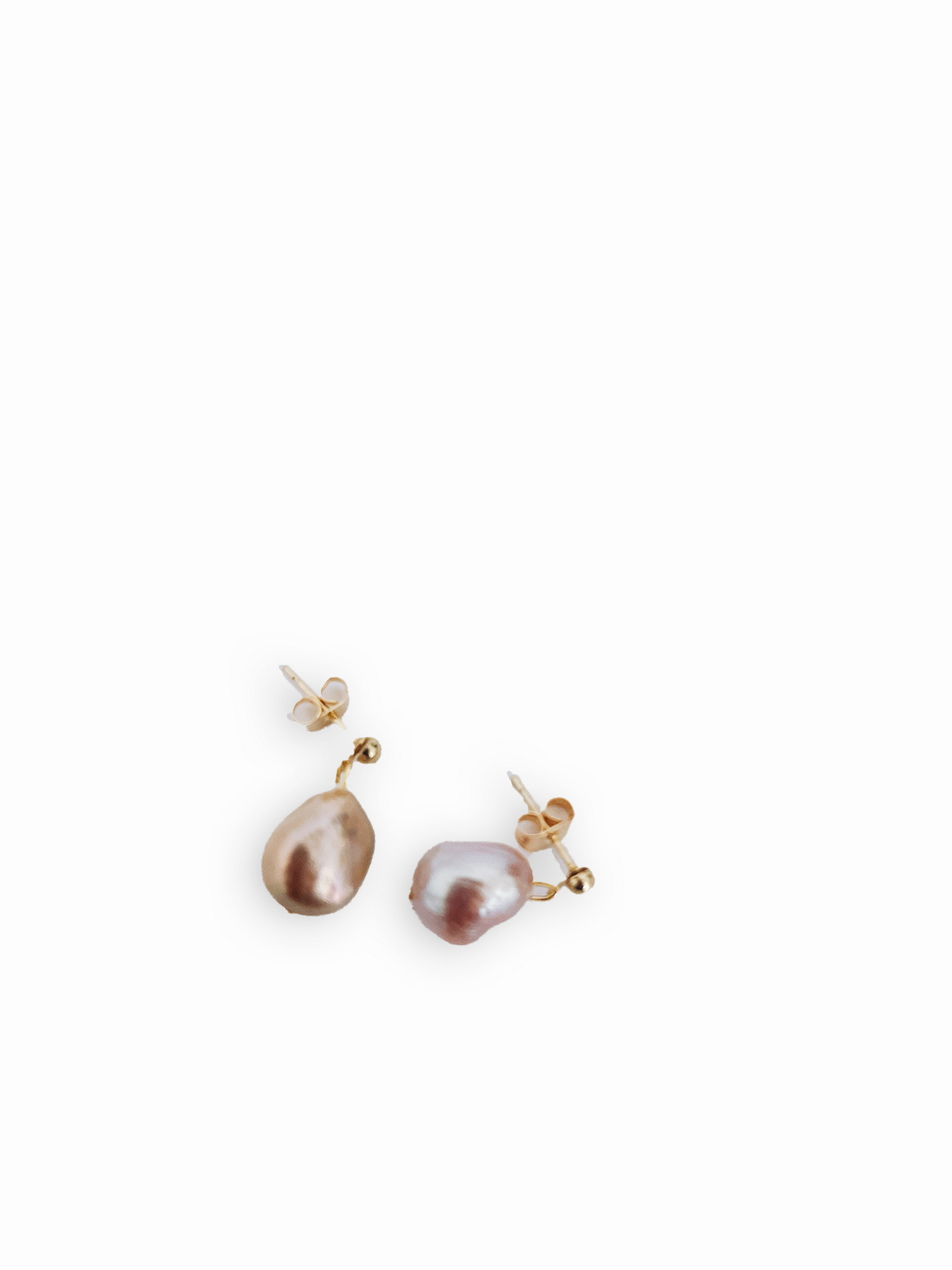 Natural Freshwater Pearl Earring by Hikaru Pearl