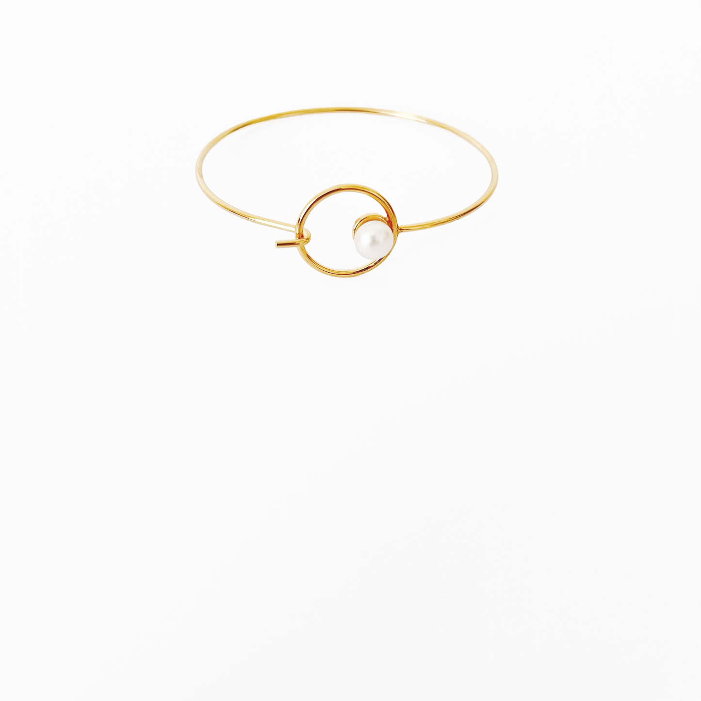 Gold Round Circle Bracelet Bracelets for Women by Hikaru Pearl