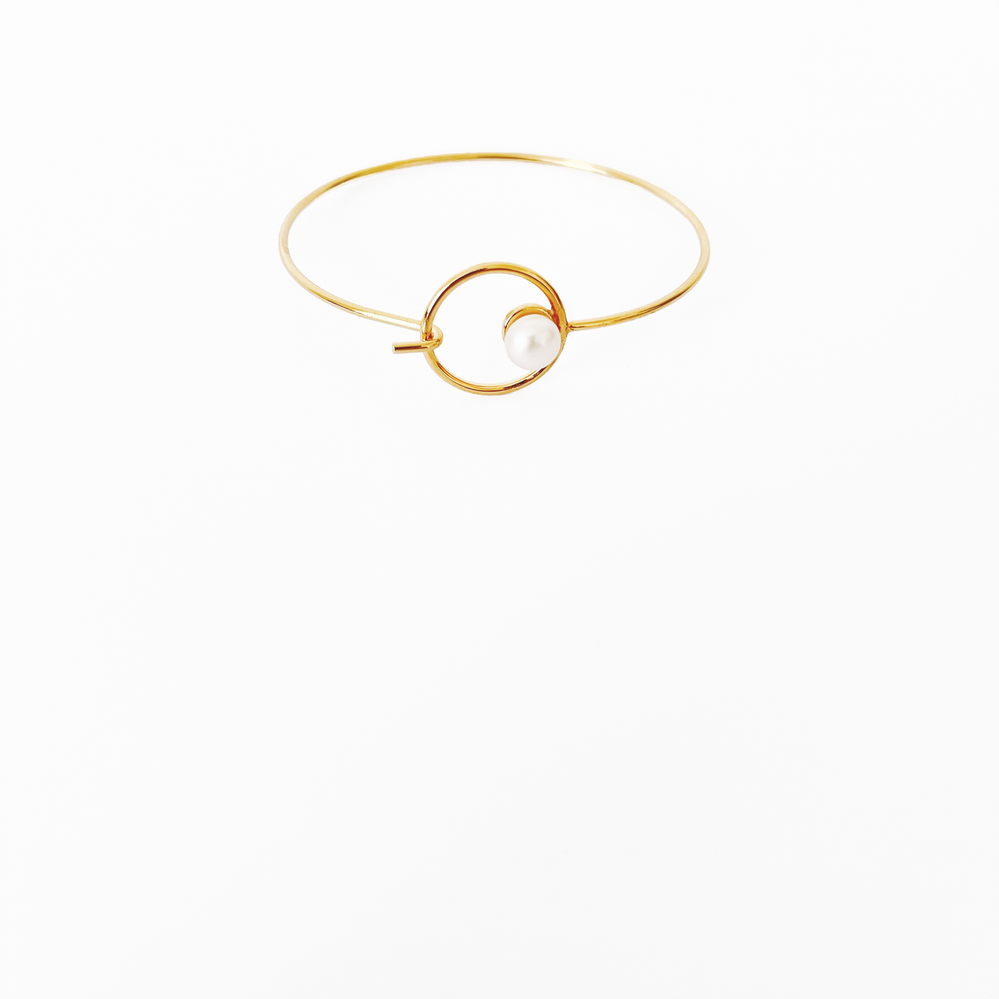Gold Round Circle Bracelet Bracelets for Women by Hikaru Pearl