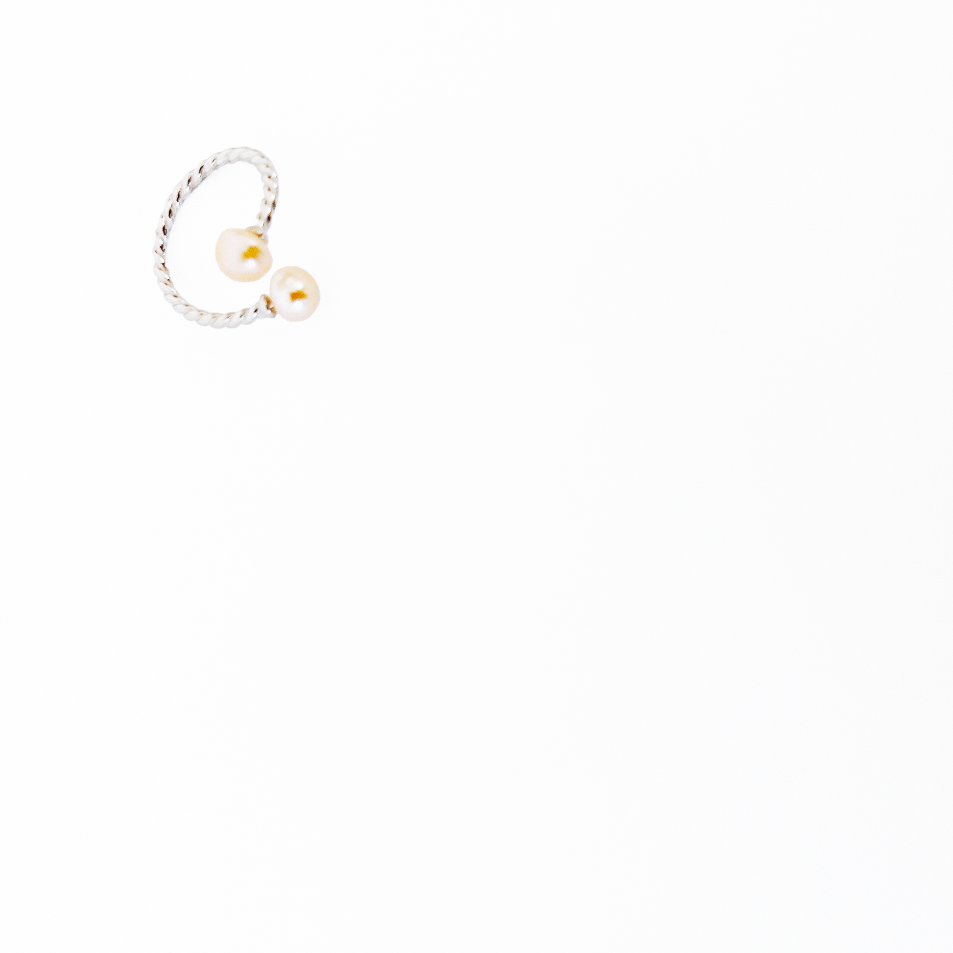 Simple Twisted Pearl Ring White or Pink by Hikaru Pearl