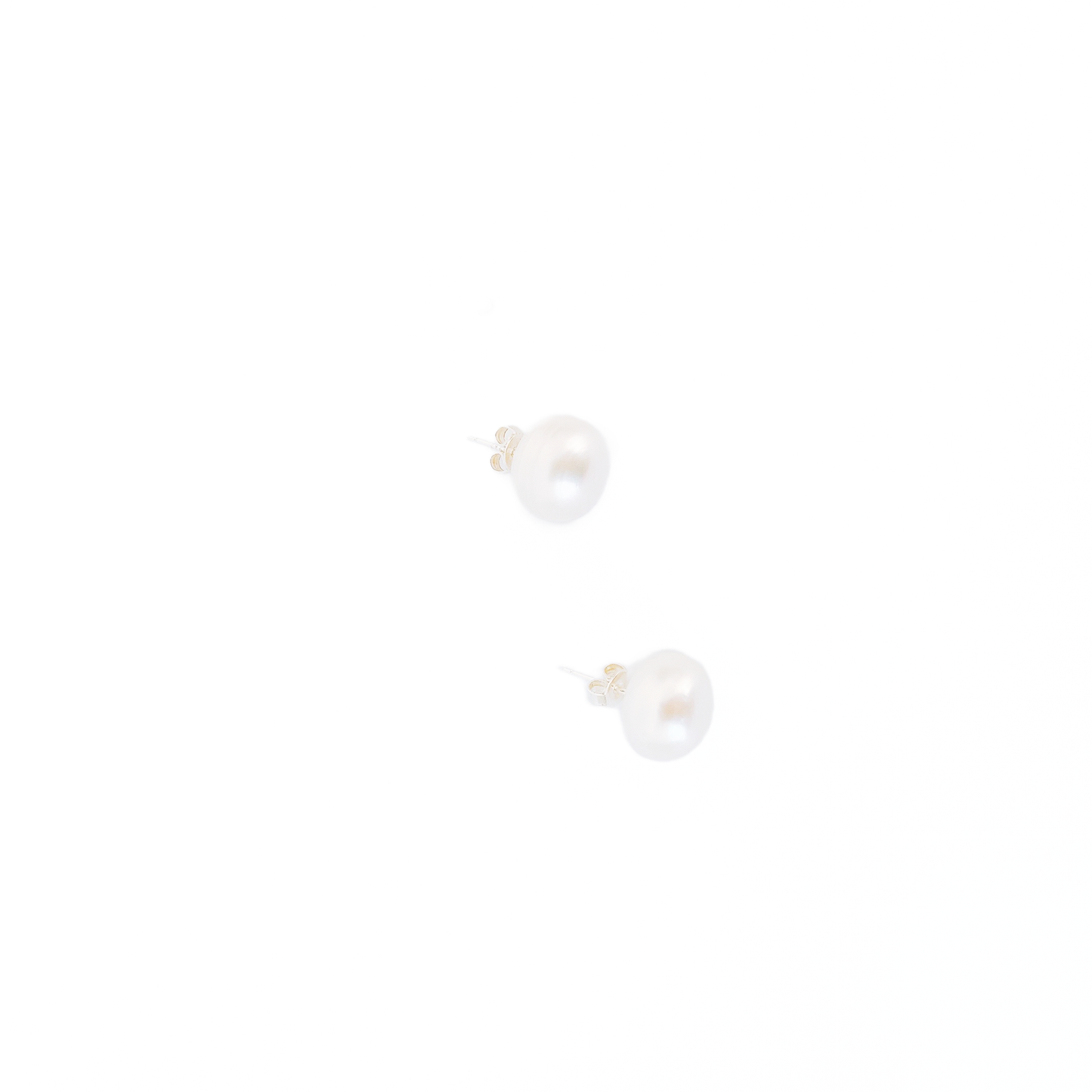 Simple pearl stud white, silver925 or 14k gold filled by Hikaru Pearl