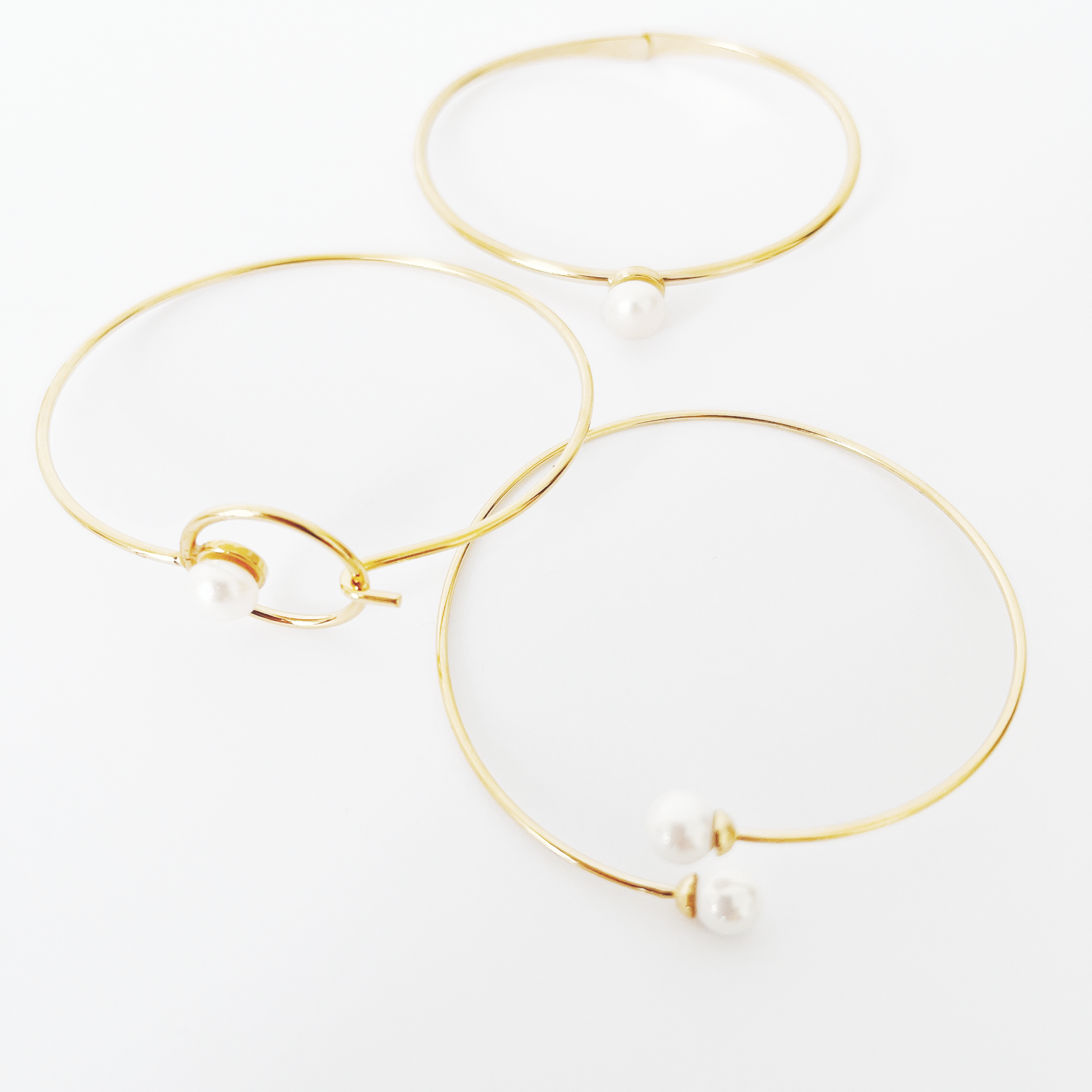 Gold Round Circle Bracelet Bracelets for Women by Hikaru Pearl