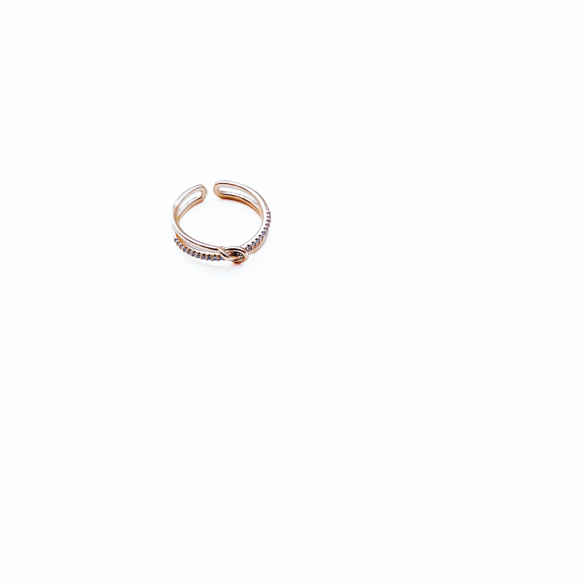 Embrace modern flair with adjustable knot ring in pink gold by Hikaru Pearl