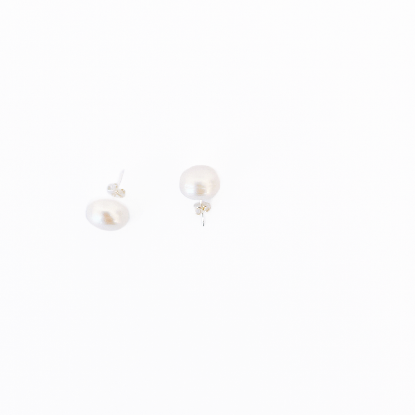 Simple pearl stud white, silver925 or 14k gold filled by Hikaru Pearl