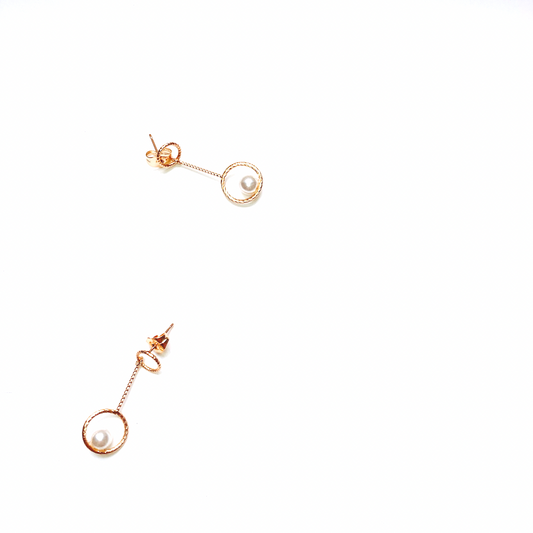 Earring of two circle golden plated with pearl, pearl earrings by Hikaru Pearl