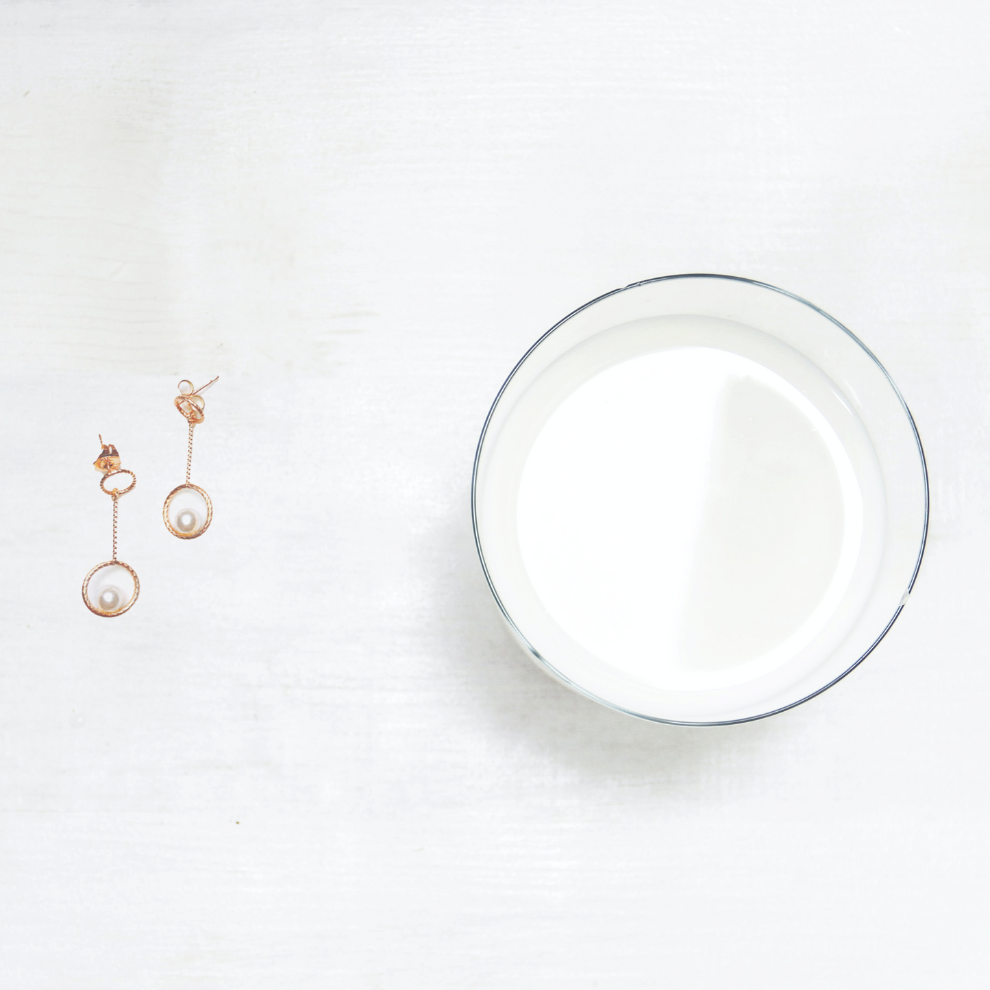 Earring of two circle golden plated with pearl, pearl earrings by Hikaru Pearl